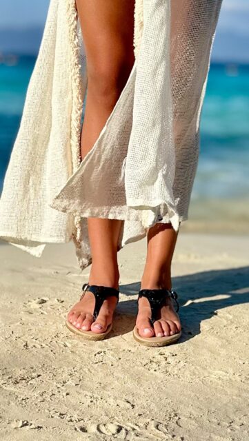 The most attractive thing in 2026 is a calm nervous system. 
You pick up everyone’s stress—kids, work, the news. No wonder you feel burnt out and overloaded. 
A few minutes of barefoot grounding —or in your ROKHZ—will reduce your inflammation and cortisol, and bring you back into balance.
Try it today. Just two minutes. It will feel like you’re coming home to your body.

#rokhz #wellnessmeetswanderlust #groundingshoesforwomen #nervoussystemhealing wellnessforwomen